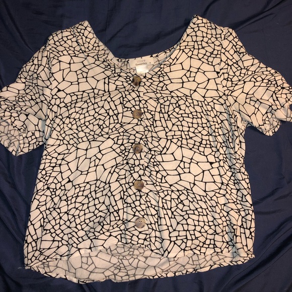 Button down - Picture 1 of 3